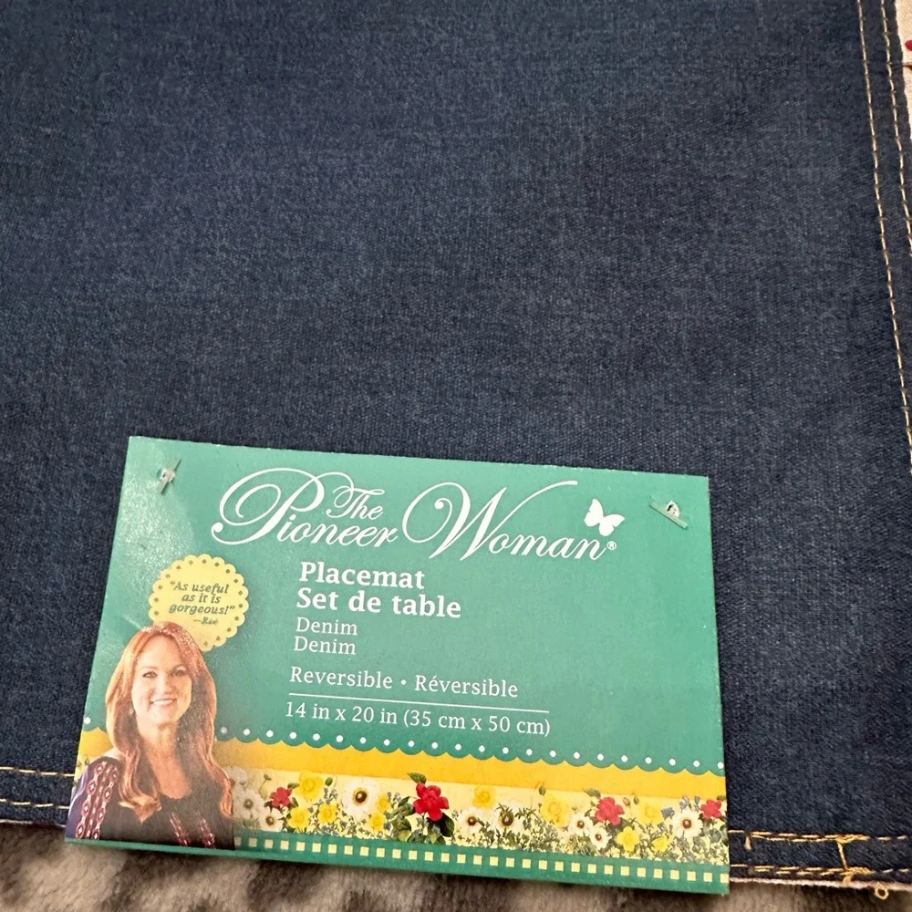 2018 The Pioneer Woman Reversible Placemat Set of 4 Blue Denim Polka Dot Ruffle